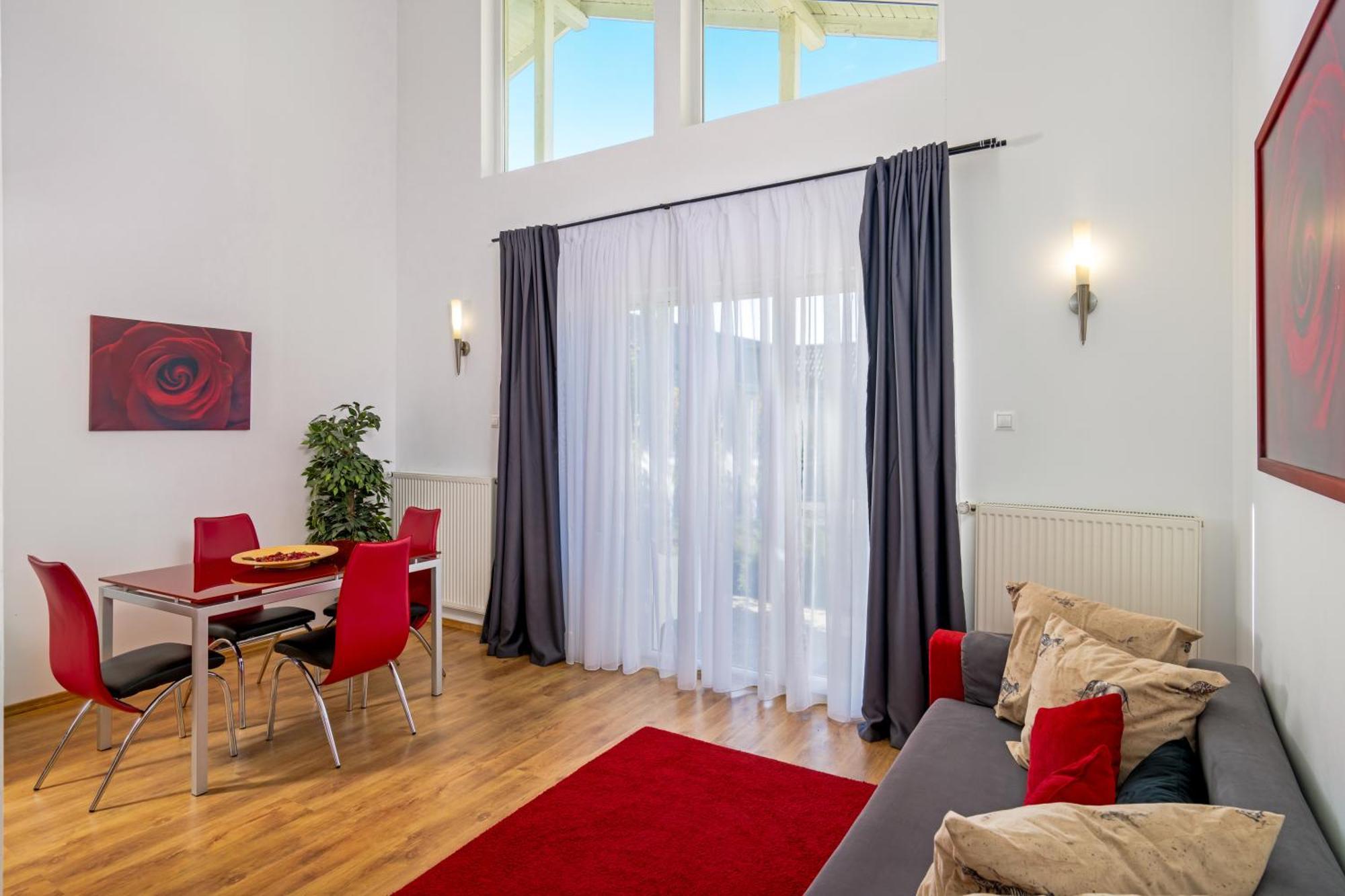 Casa Augsburg Hotell Băneşti Exteriör bild